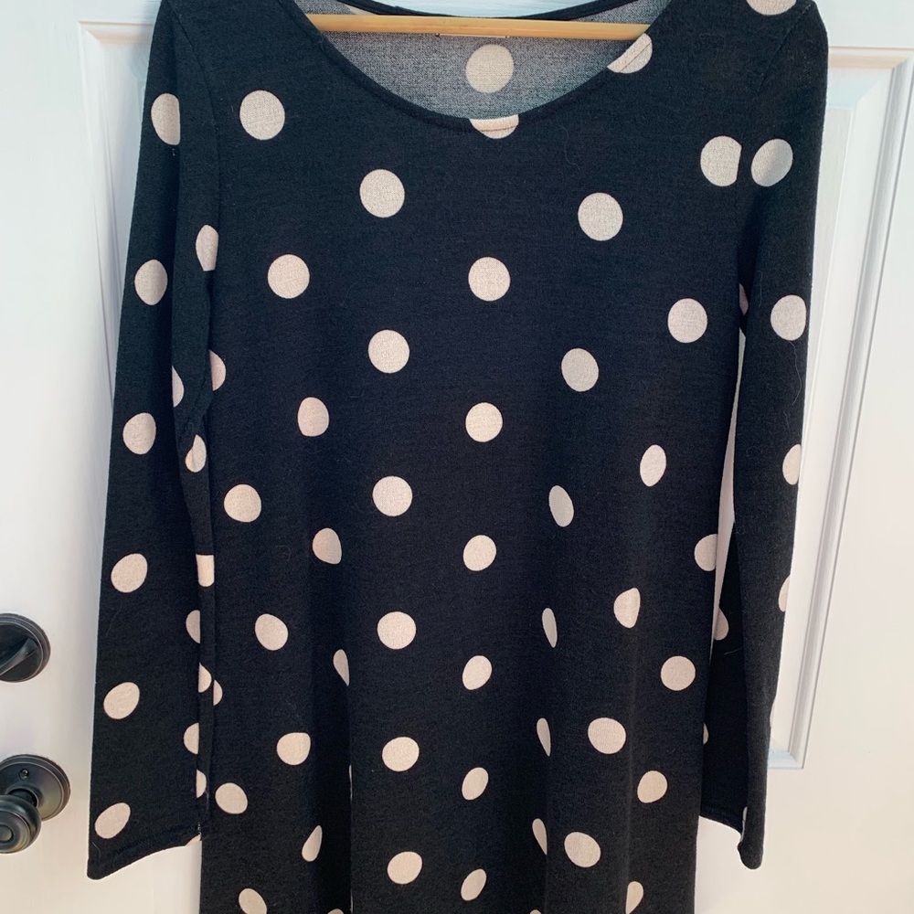 Black / white long sweater
